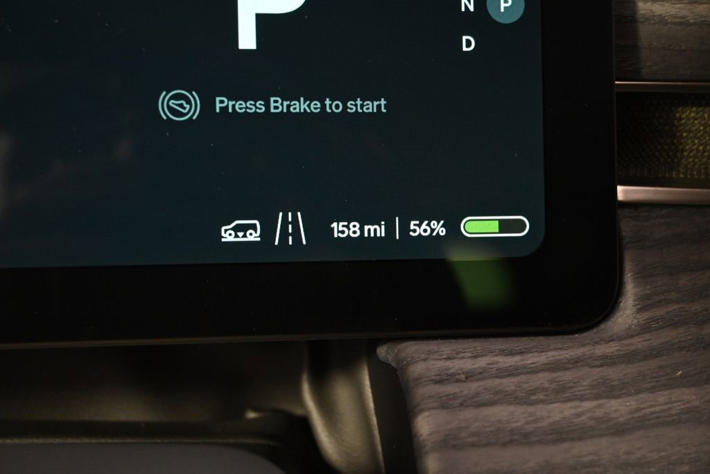 Used 2023 Rivian R1S Adventure AWD/4WD image 28