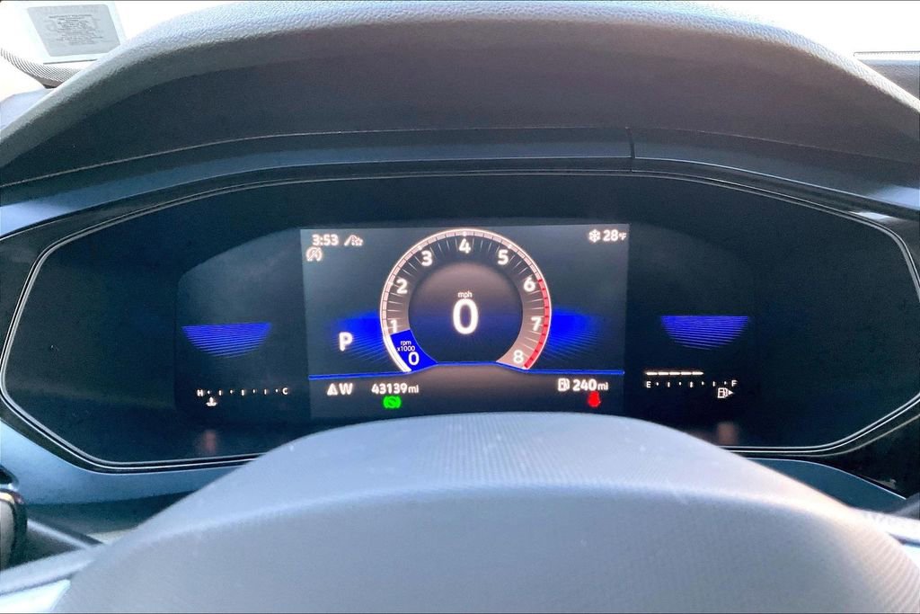 Used 2022 Volkswagen Taos SE image 13