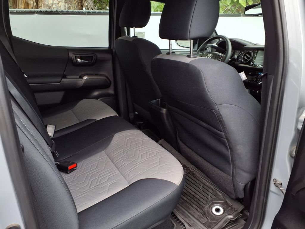 Used 2021 Toyota Tacoma TRD Sport w/ Technology Package RWD image 21