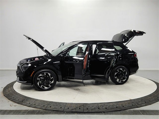 Used 2025 Kia Sportage SX image 12