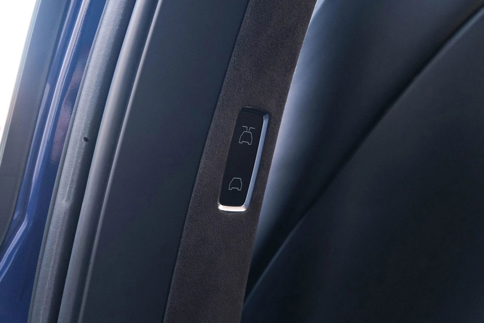 Used 2023 Tesla Model X Plaid image 25