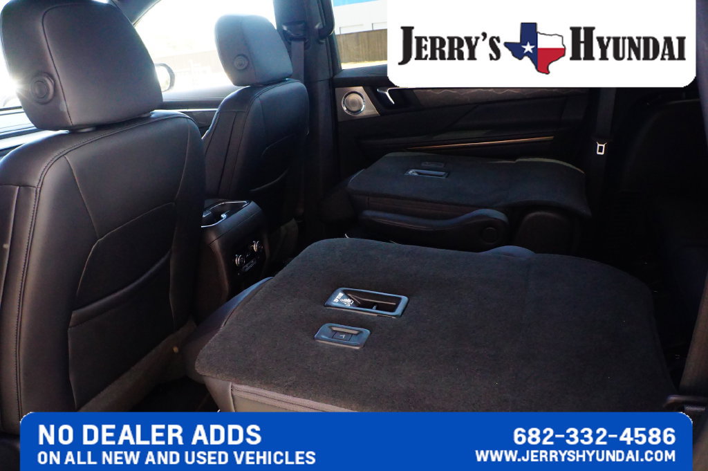 Used 2025 Buick Enclave Avenir w/ Super Cruise Package FWD image 23