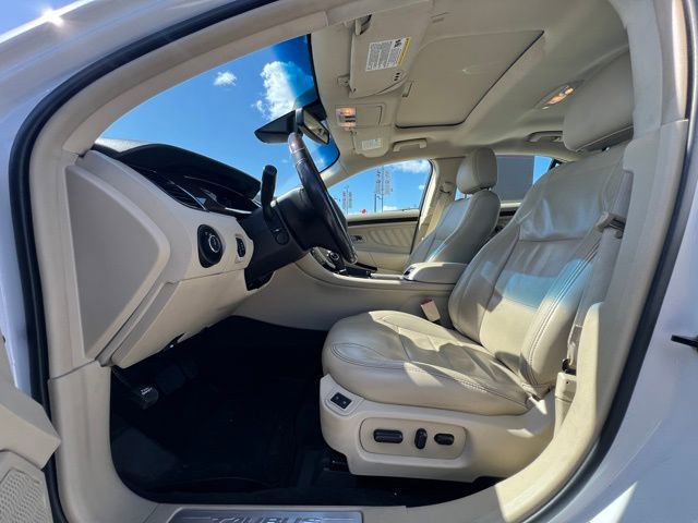 Used 2016 Ford Taurus Limited w/ Equipment Group 301A AWD/4WD image 16