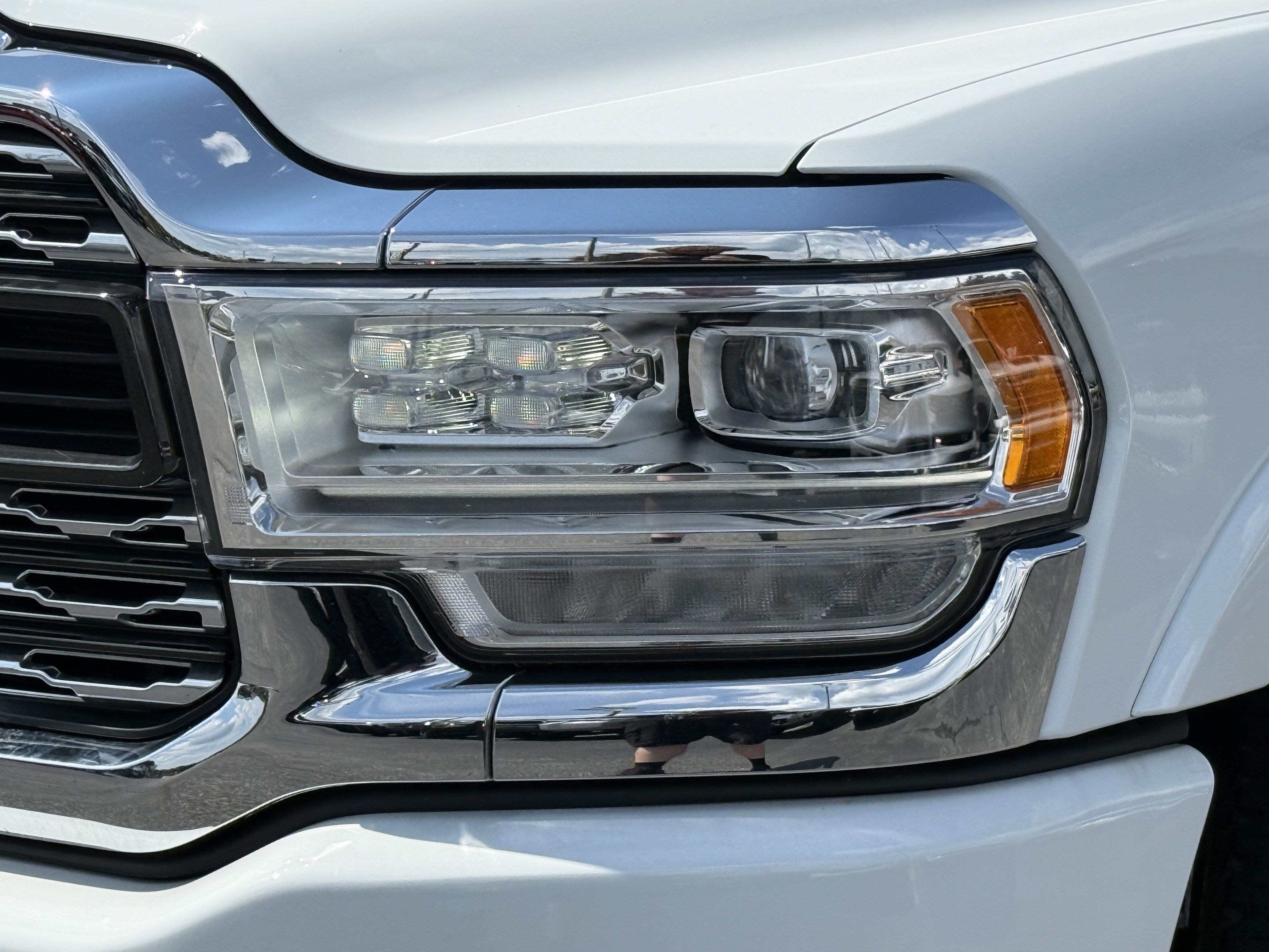 Used 2024 RAM 2500 Limited AWD/4WD image 6