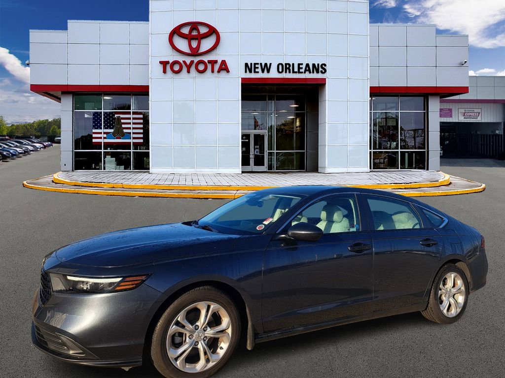 Used 2023 Honda Accord LX image 2