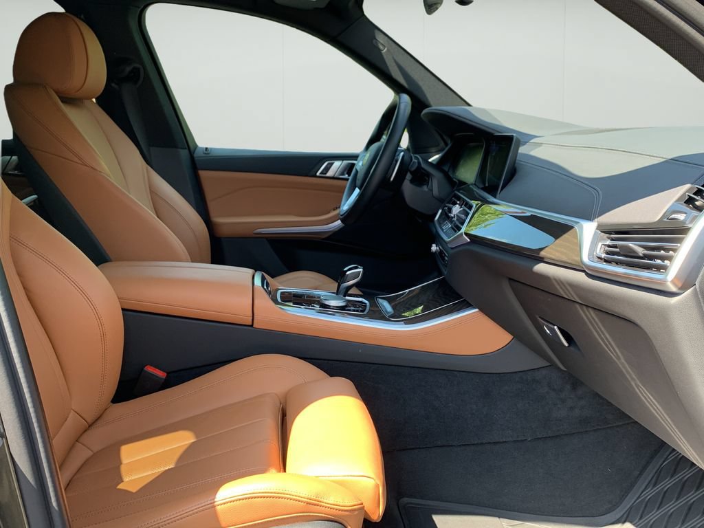 Used 2022 BMW X5 xDrive40i w/ Premium Package AWD/4WD image 36