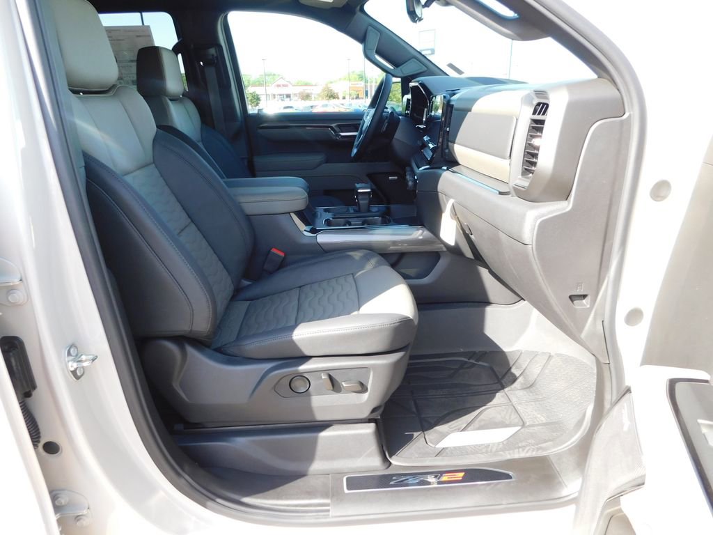 New 2026 Chevrolet Silverado 1500 ZR2 AWD/4WD image 22