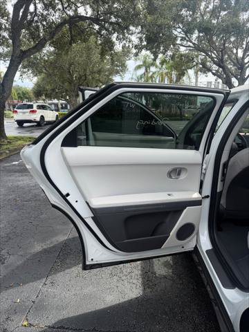 Used 2023 Hyundai Ioniq 5 SEL AWD/4WD image 16