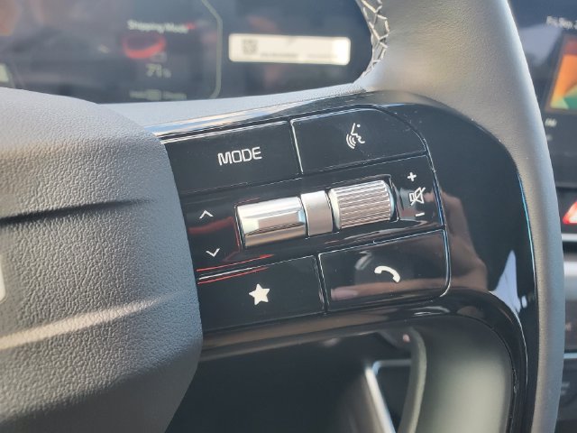 New 2027 Kia Carnival SX FWD image 23