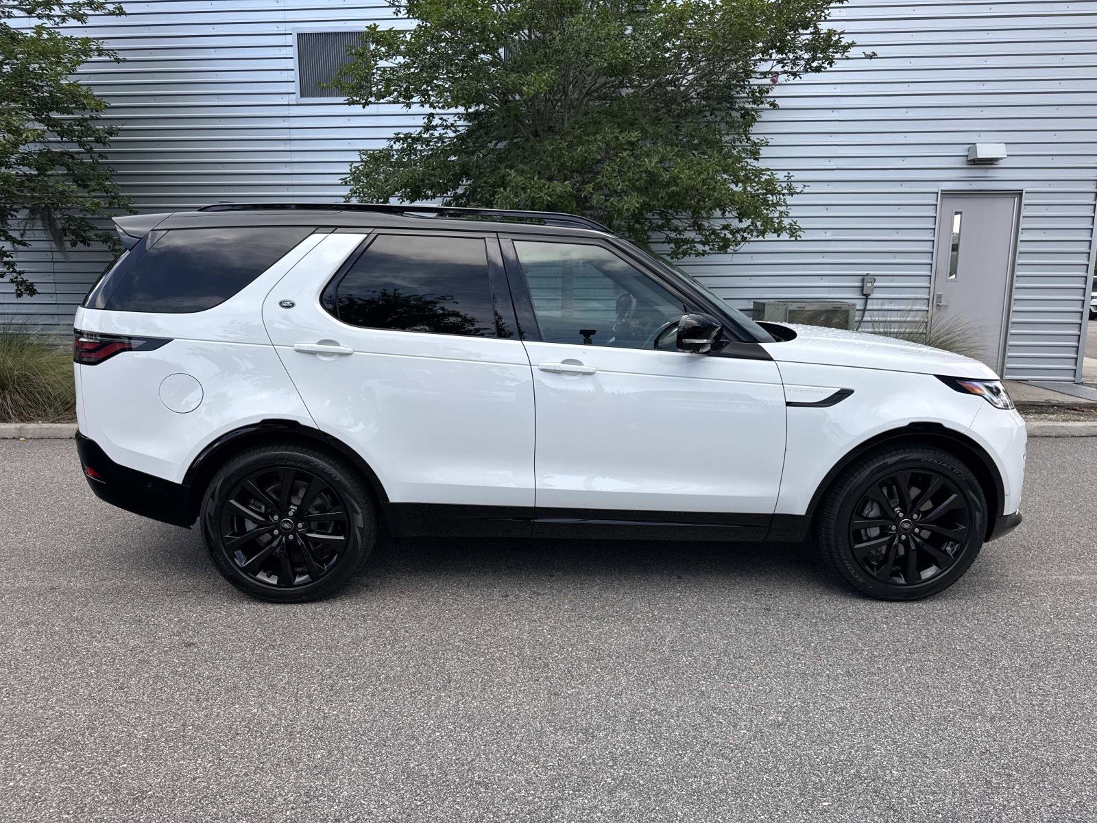 New 2026 Land Rover Discovery Dynamic SE AWD/4WD image 5