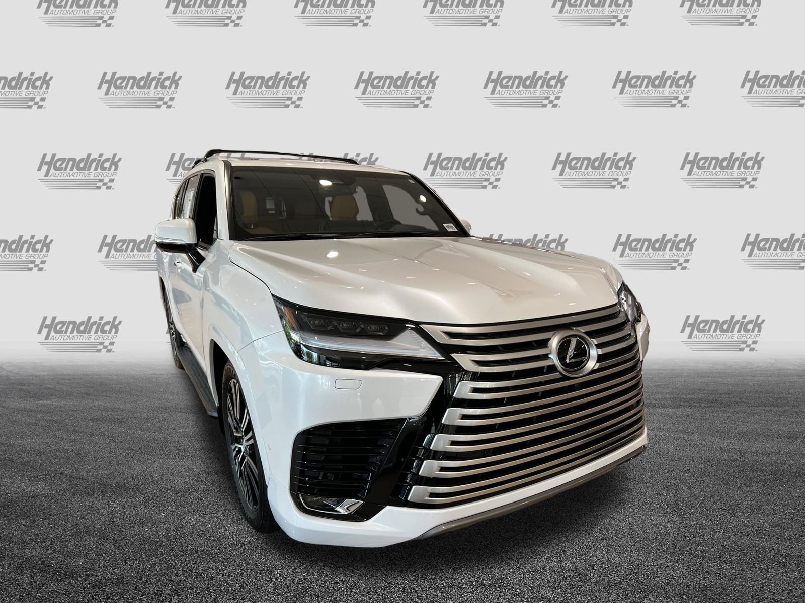 New 2026 Lexus LX 700h Luxury image 2
