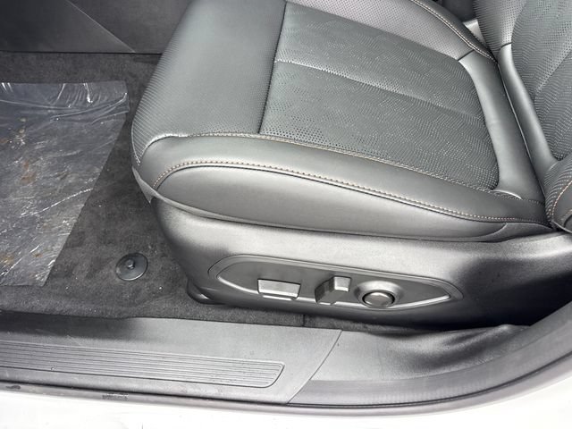 New 2026 Jeep Cherokee Overland w/ Advanced Pro Tech Group AWD/4WD image 7