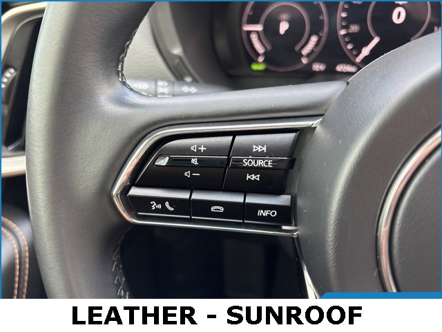 Used 2025 MAZDA CX-70 Plug-In Hybrid w/ Premium Pkg image 7