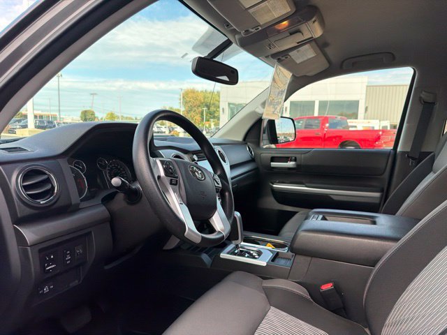 Certified 2016 Toyota Tundra SR5 w/ SR5 Upgrade Package AWD/4WD image 15