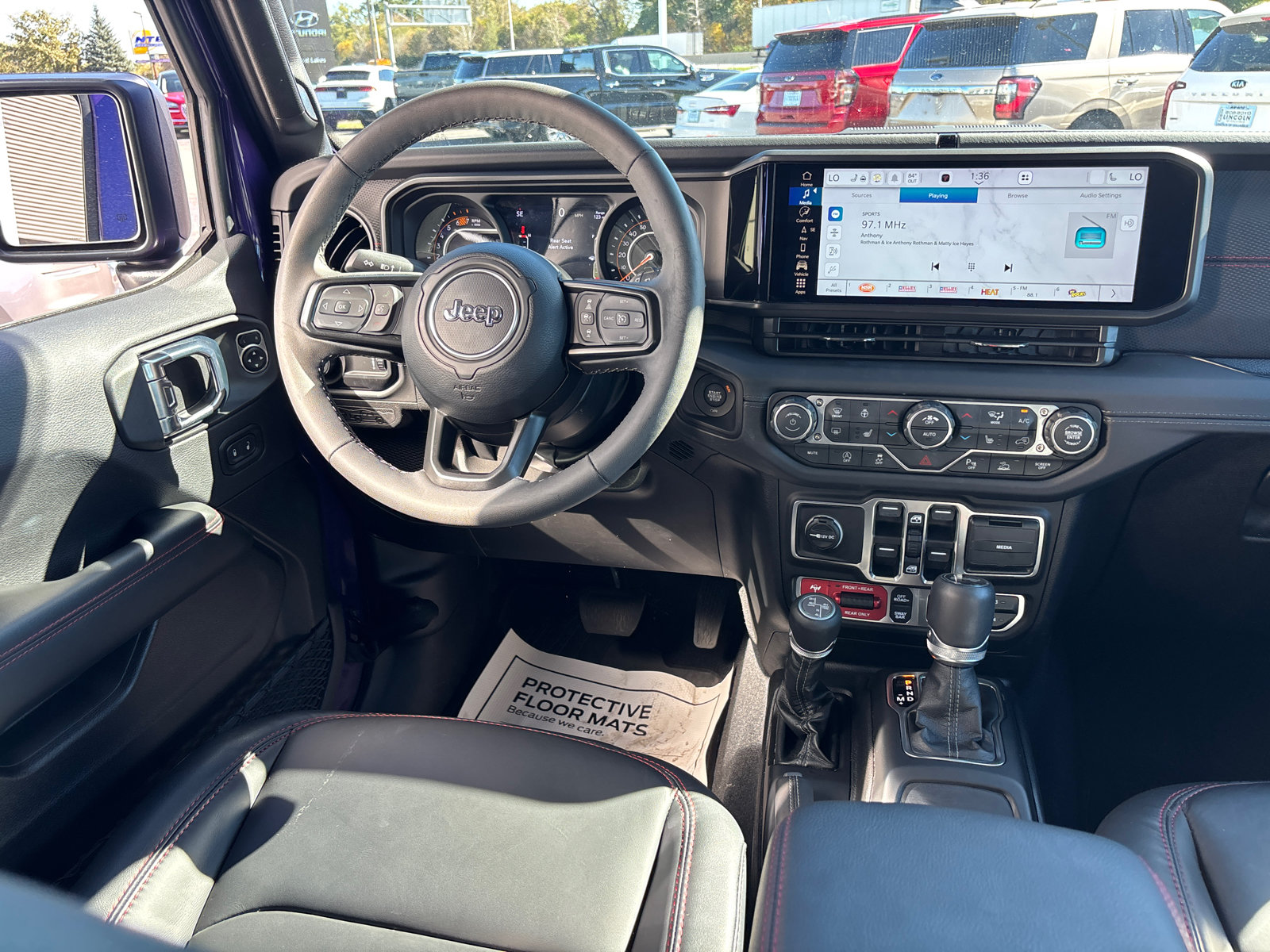 Used 2026 Jeep Wrangler Unlimited Rubicon AWD/4WD image 28