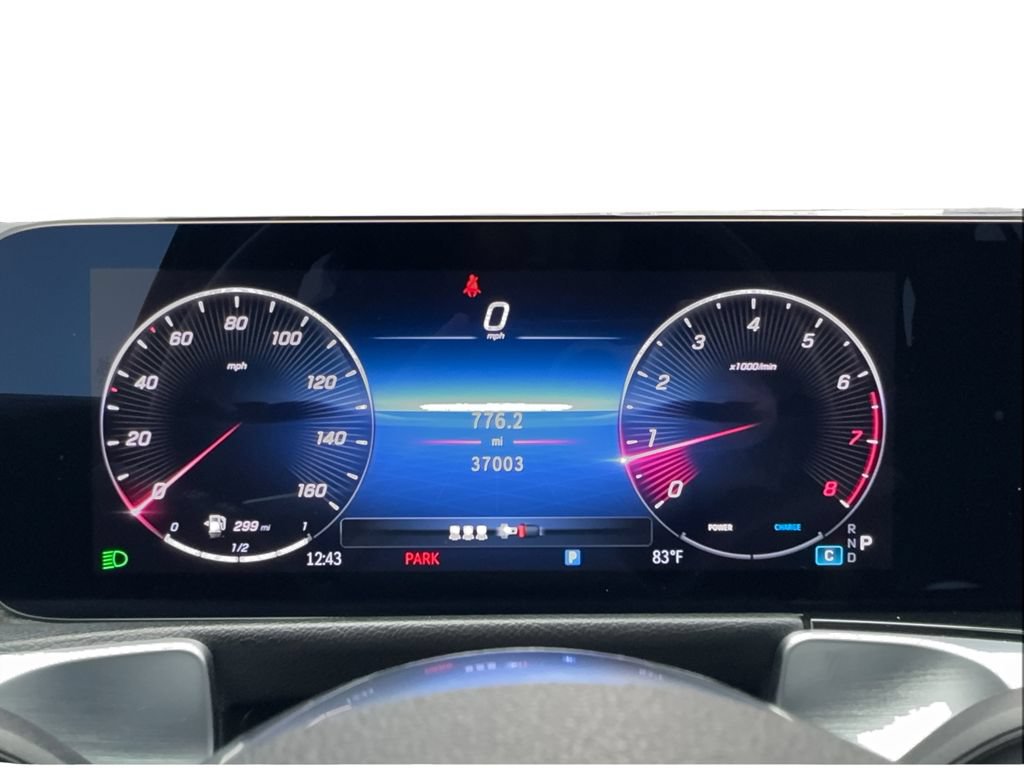 Used 2025 Mercedes-Benz GLB 250 4MATIC image 35