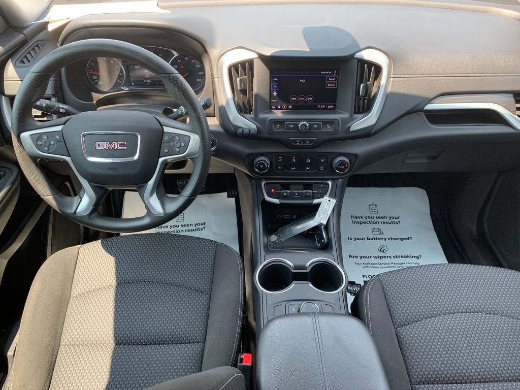 Used 2024 GMC Terrain SLE AWD/4WD image 16