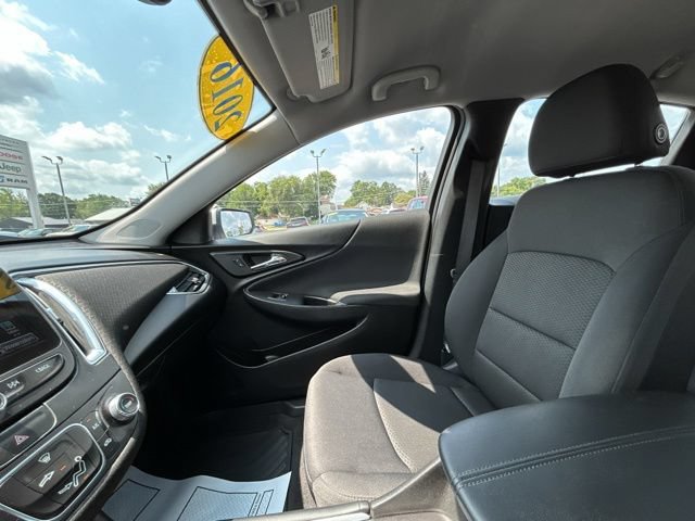 Used 2016 Chevrolet Malibu LT FWD image 46