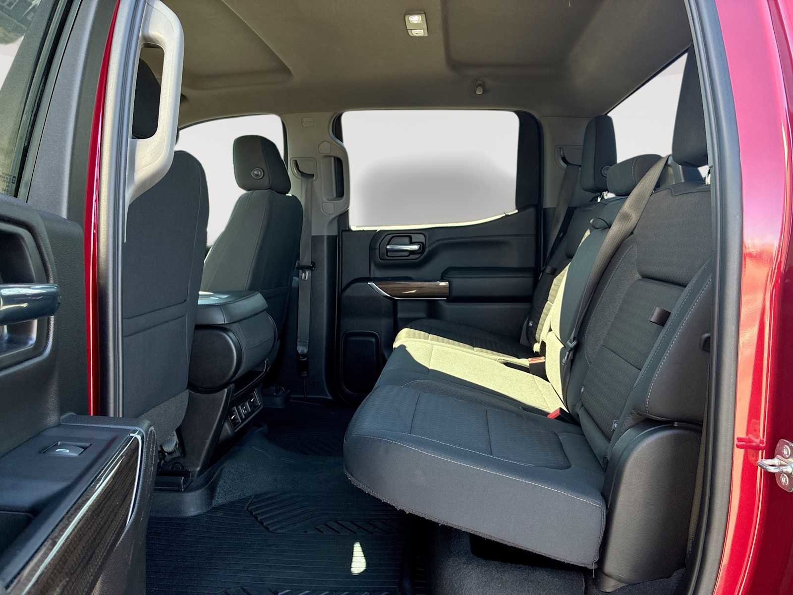 Certified 2020 Chevrolet Silverado 1500 RST image 24