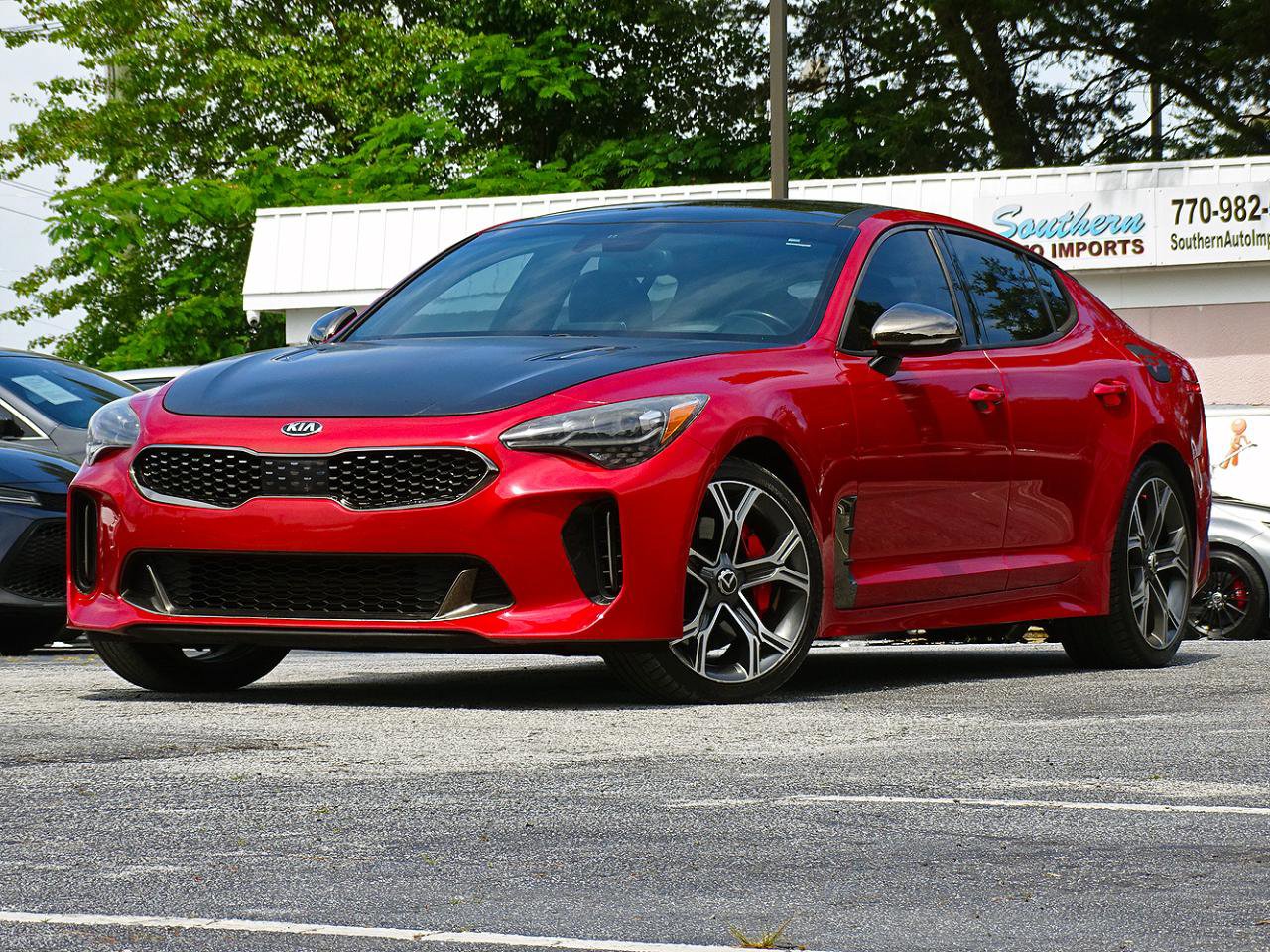Used 2018 Kia Stinger GT2 AWD/4WD image 2