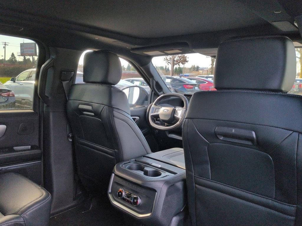 New 2025 Ford Expedition Platinum w/ Stealth Performance Package AWD/4WD image 31