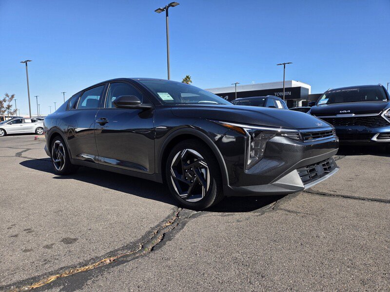 New 2025 Kia K4 EX image 2