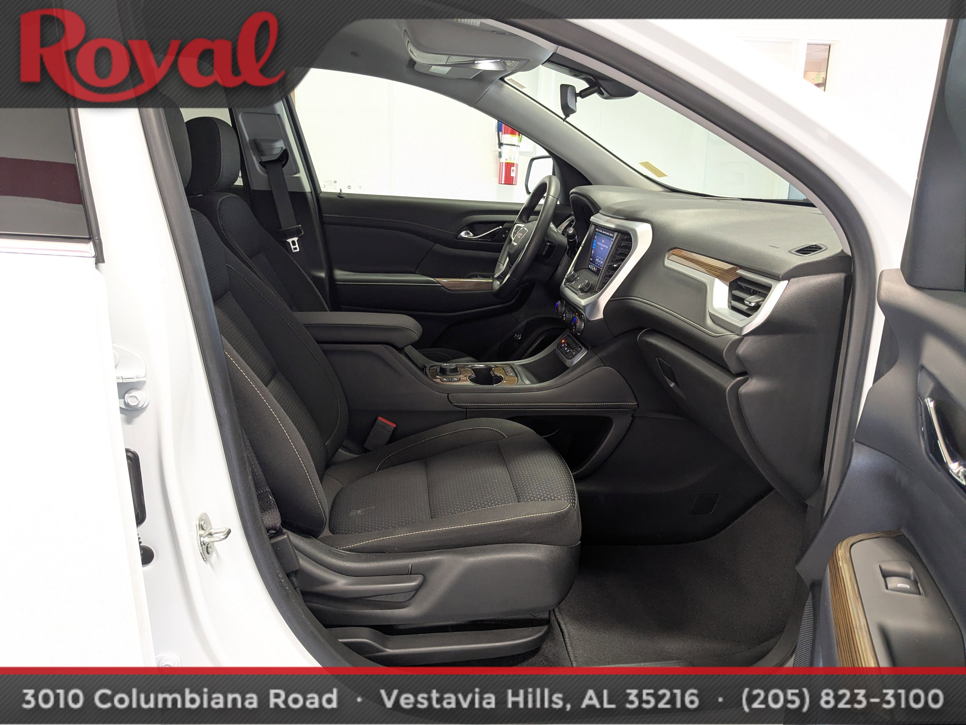 Used 2021 GMC Acadia SLE w/ Driver Convenience Package image 8