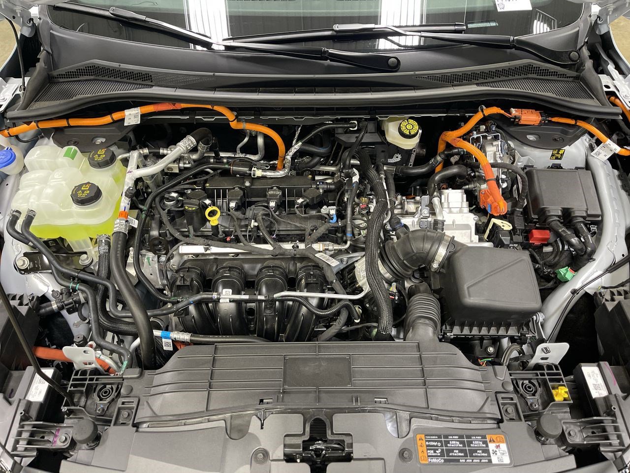New 2025 Ford Escape SE image 7