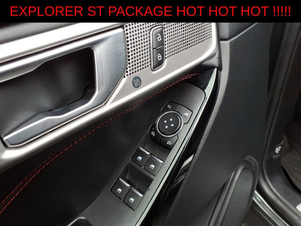 Used 2023 Ford Explorer ST-Line AWD/4WD image 16