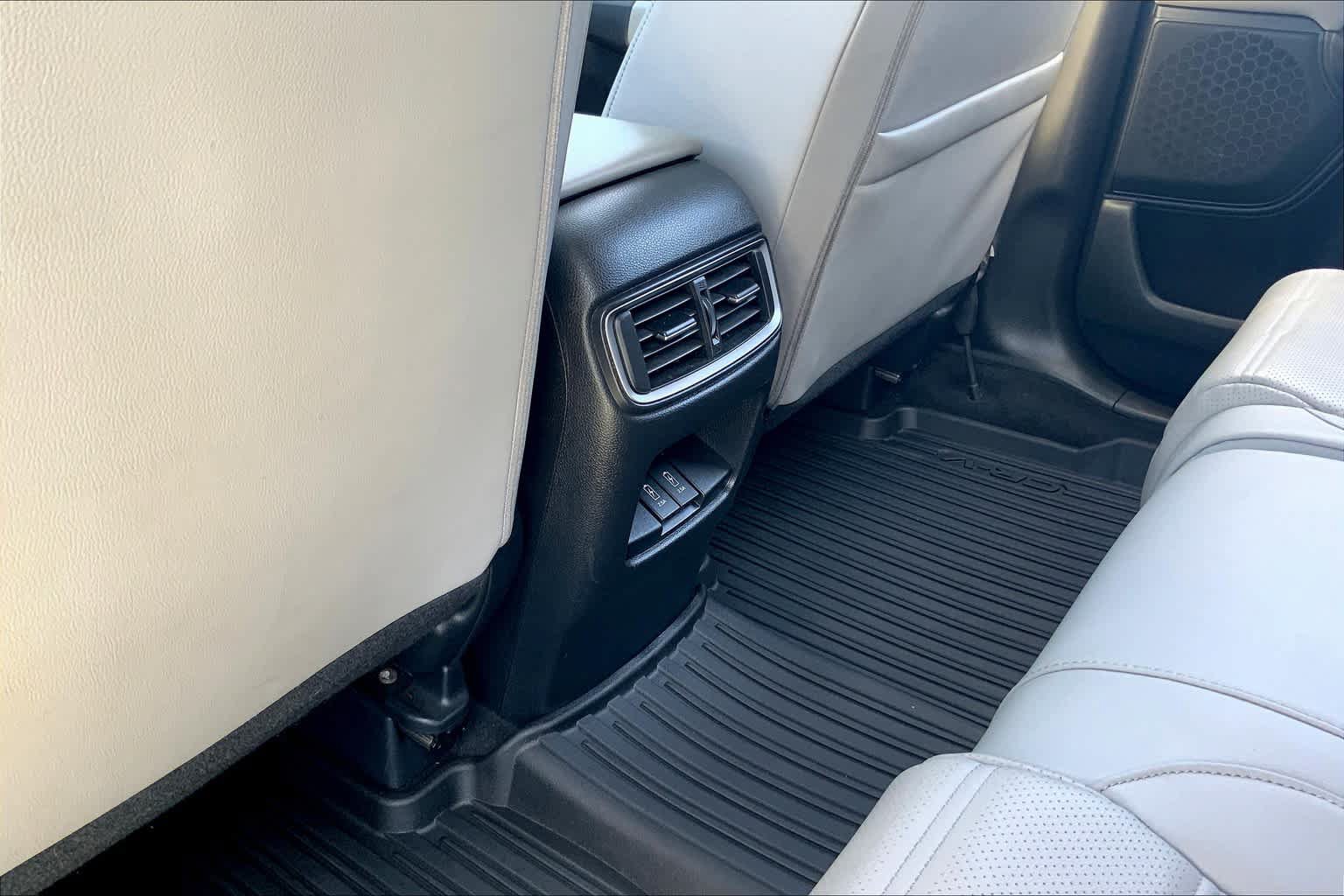 Used 2017 Honda CR-V Touring image 33