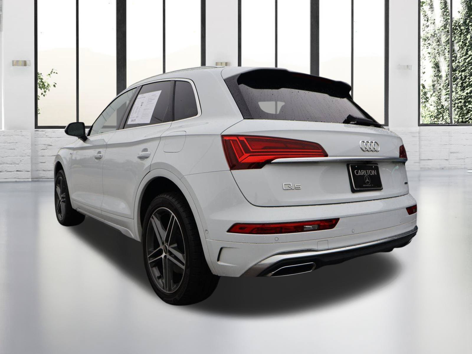 Used 2023 Audi Q5 e Prestige AWD/4WD image 3