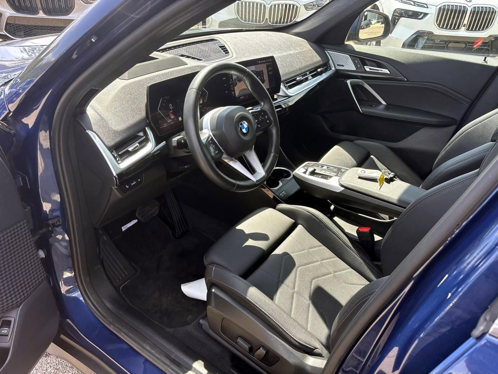 Used 2023 BMW X1 xDrive28i AWD/4WD image 24