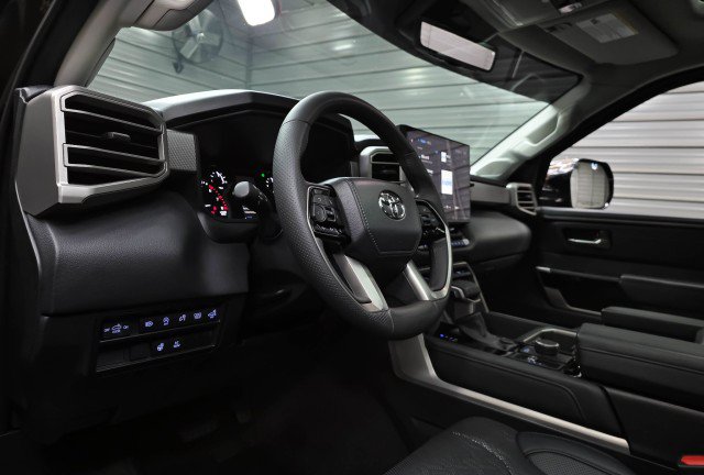Used 2023 Toyota Tundra Limited AWD/4WD image 14
