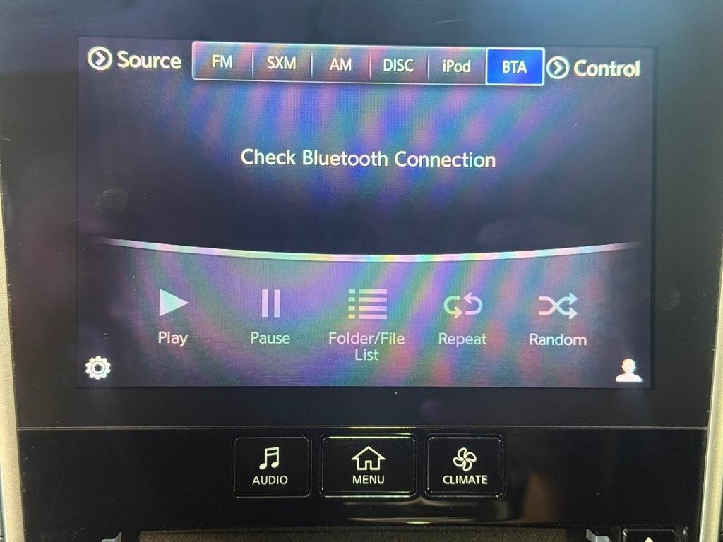Used 2014 INFINITI Q50 Hybrid w/ Deluxe Technology Package RWD image 37