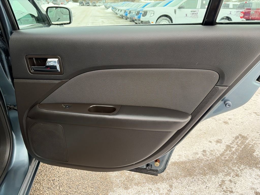 Used 2012 Ford Fusion SE image 33