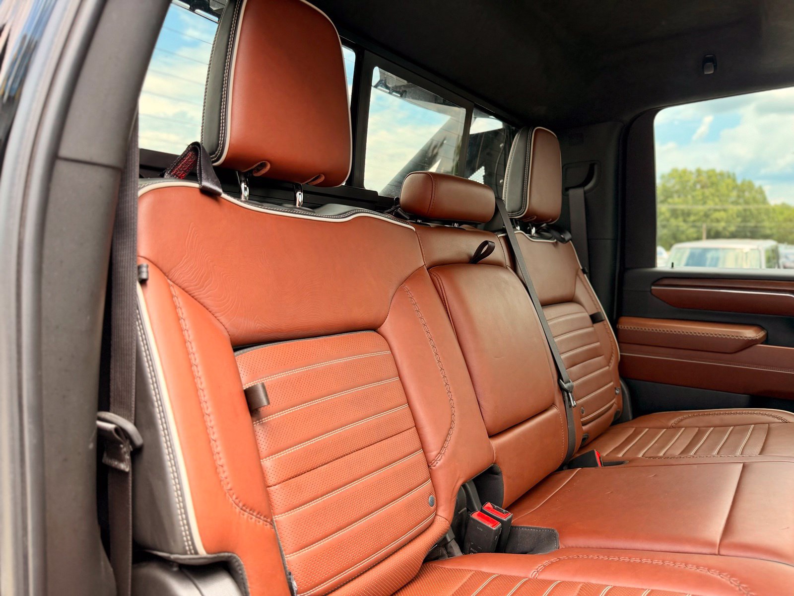 Used 2024 GMC Sierra 2500 Denali Ultimate w/ Max Trailering Package AWD/4WD image 34