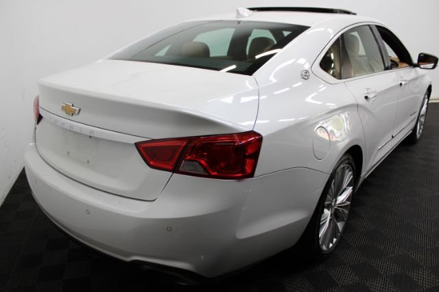 Used 2016 Chevrolet Impala LTZ w/ Enhanced Convenience Package FWD image 5