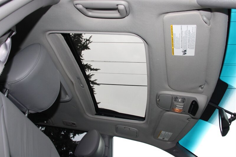 Used 2009 Toyota Sienna XLE Limited AWD/4WD image 9
