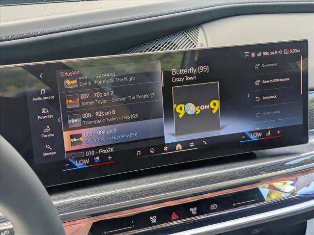 New 2026 BMW 750e xDrive image 12