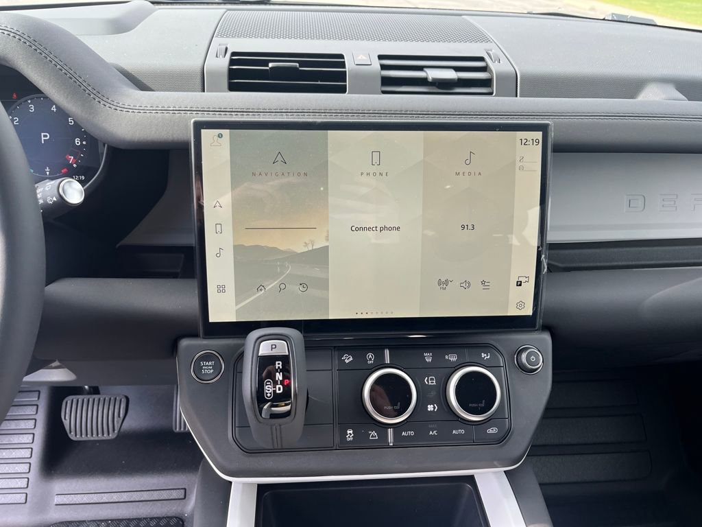 New 2026 Land Rover Defender 110 S image 5