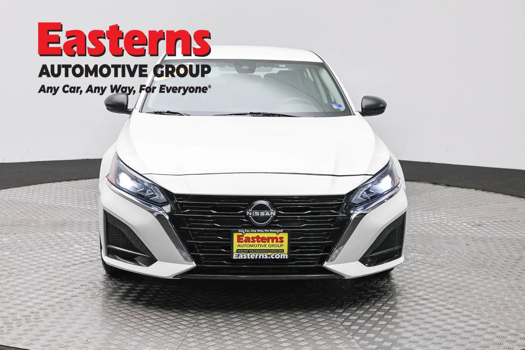 Used 2024 Nissan Altima 2.5 S FWD image 2