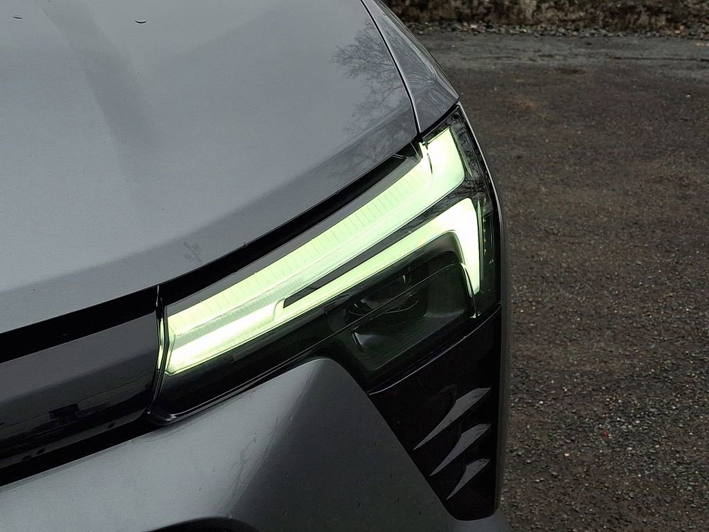 Used 2025 Chevrolet Blazer EV LT AWD/4WD image 37