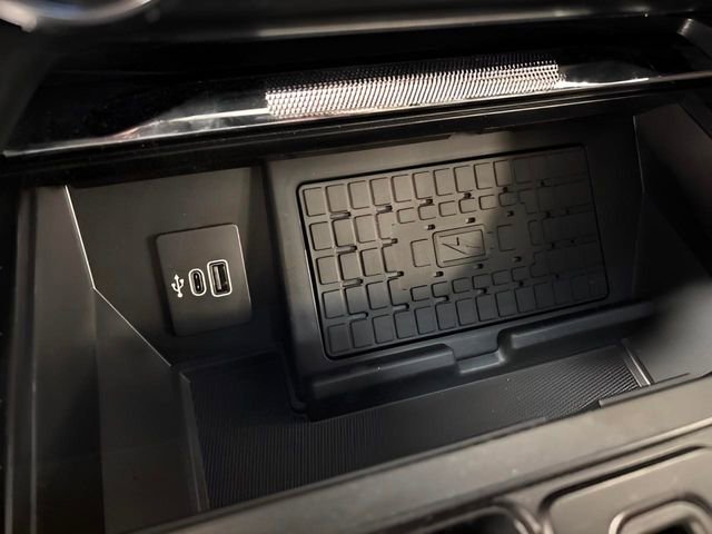 New 2025 Ford F150 Lariat w/ Equipment Group 501A Mid image 32