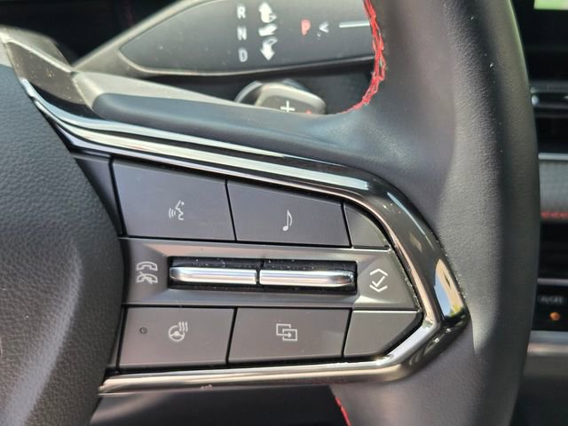 Used 2025 Chevrolet Equinox RS w/ Safety and Technology Package image 26