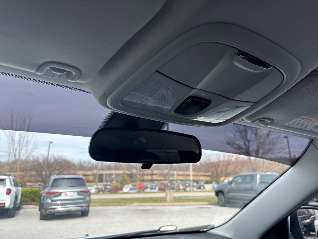 Used 2019 Jeep Cherokee Latitude Plus image 22