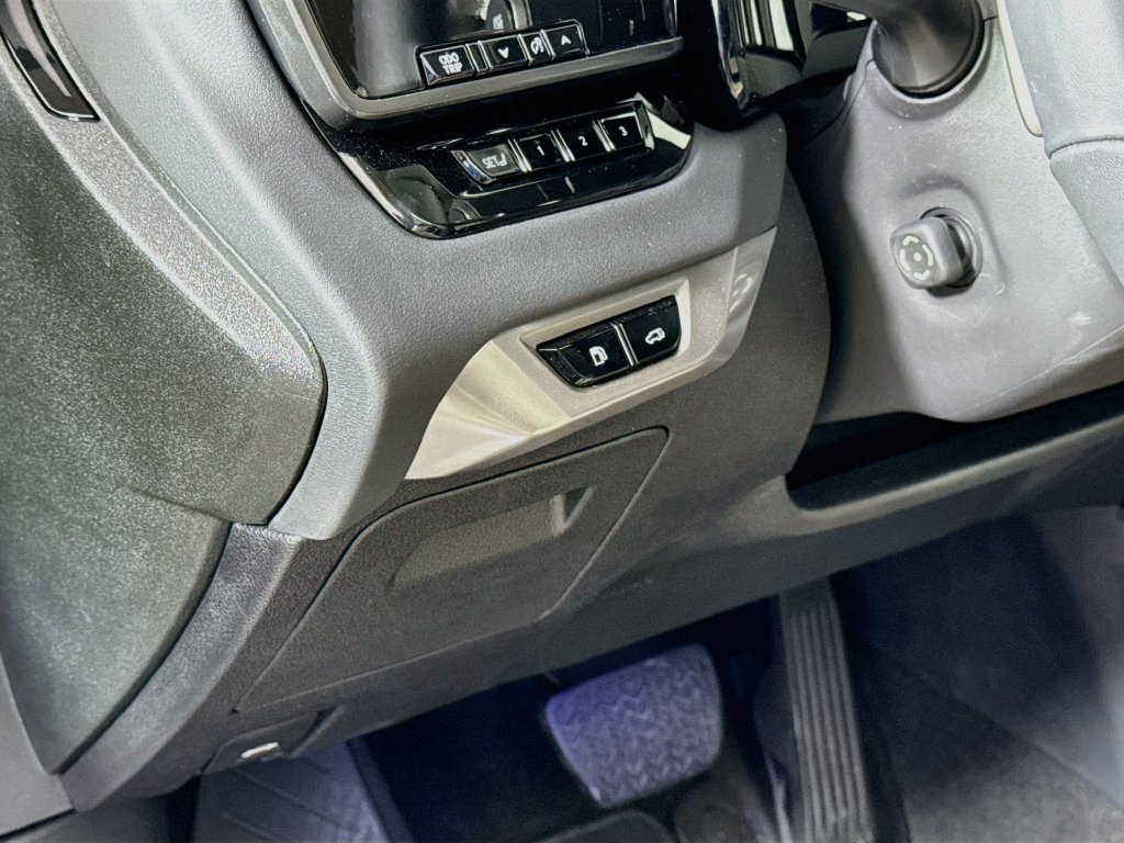 Certified 2025 Lexus RX 350 AWD w/ Convenience Package image 10