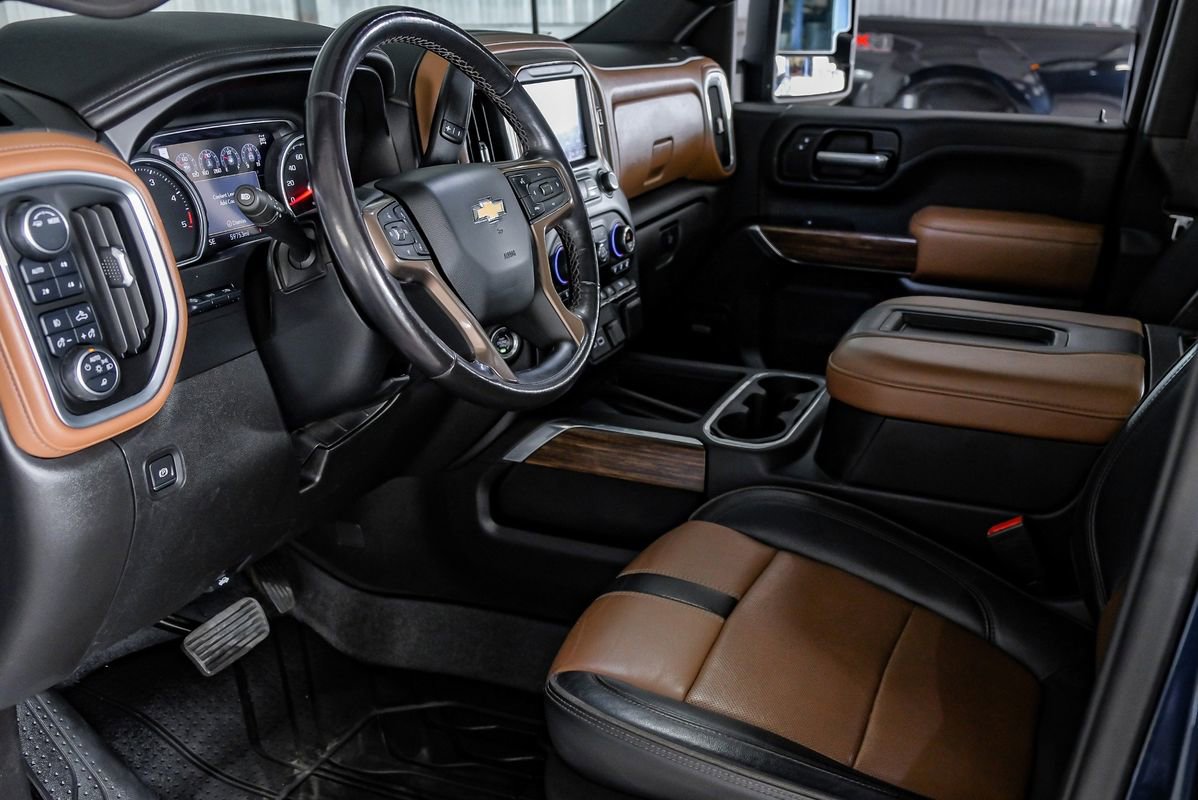 Used 2021 Chevrolet Silverado 3500 High Country image 15