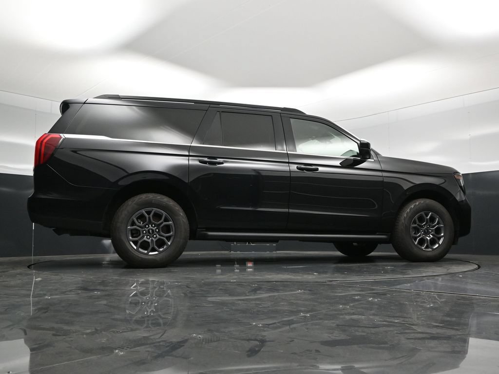 Used 2025 Ford Expedition Max Active AWD/4WD image 47