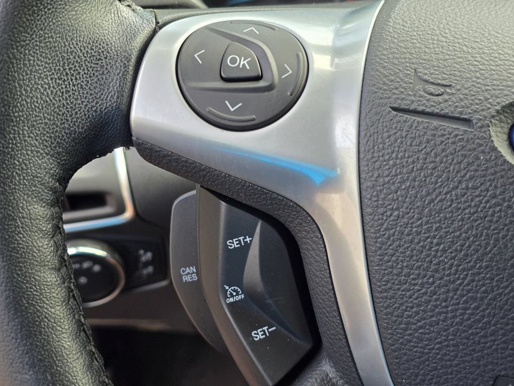 Used 2014 Ford Focus Titanium FWD image 22