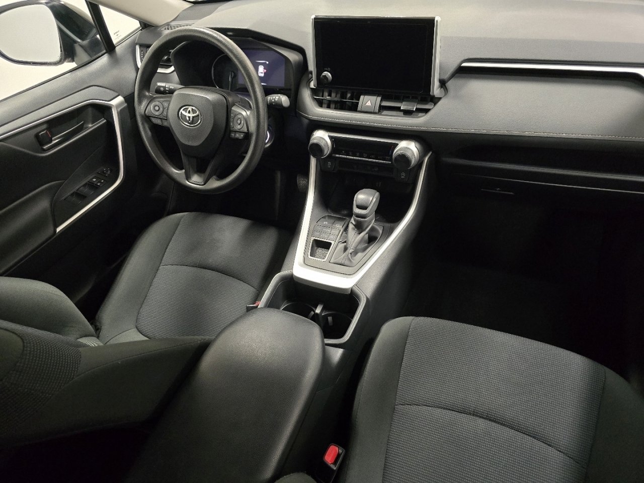 Certified 2024 Toyota RAV4 LE image 20